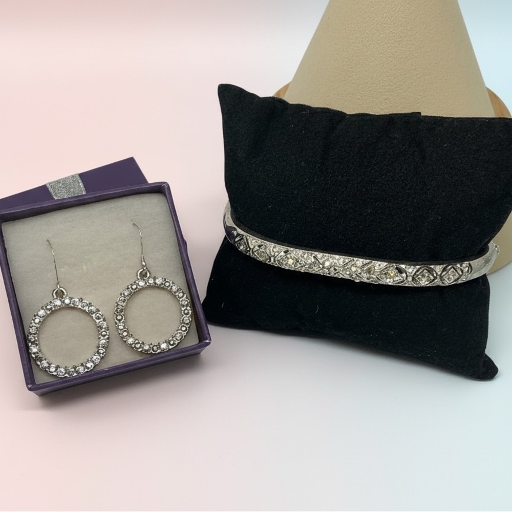 Avon Silver Tone Bangle Clamper Bracelet & Avon Nina Ricci Dangle Earrings